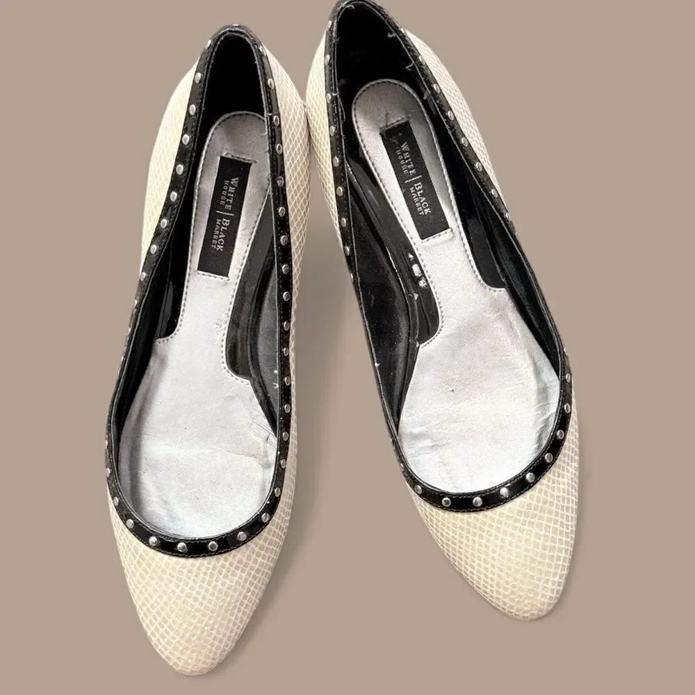 White House Black Market Tan & Black Ballet Flat